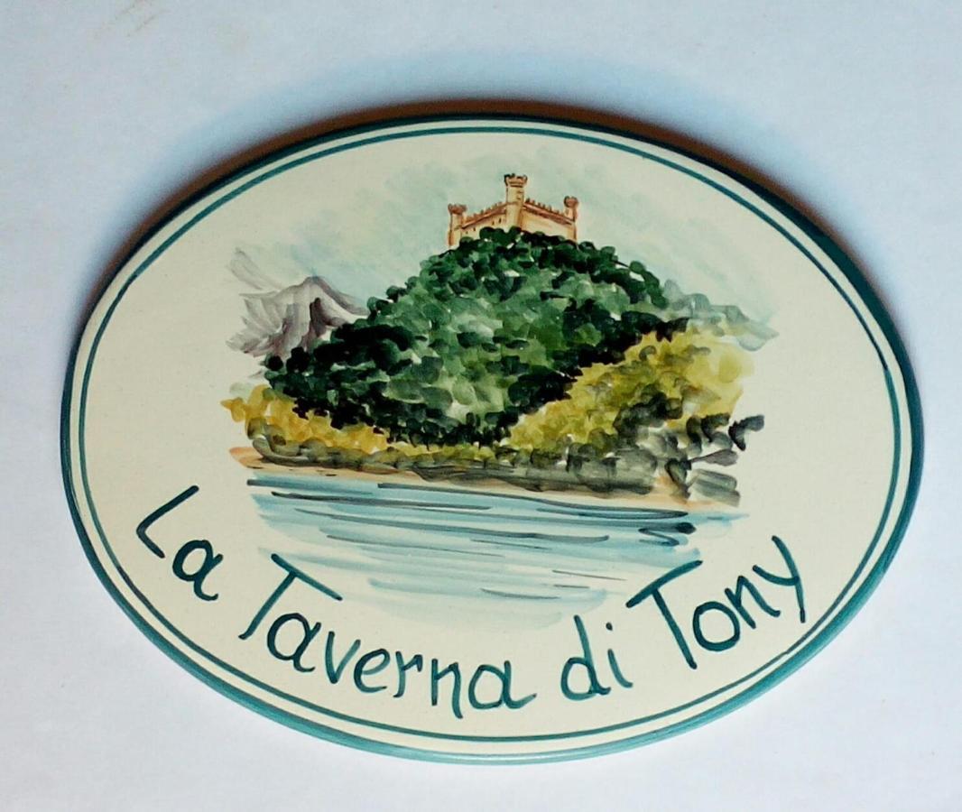 La Taverna Di Tony Bed & Breakfast Montalto Dora Bagian luar foto