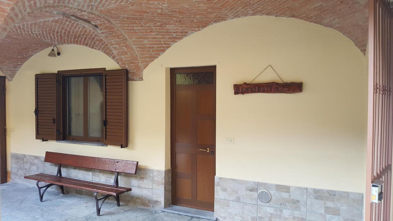 La Taverna Di Tony Bed & Breakfast Montalto Dora Bagian luar foto