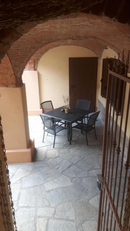 La Taverna Di Tony Bed & Breakfast Montalto Dora Bagian luar foto